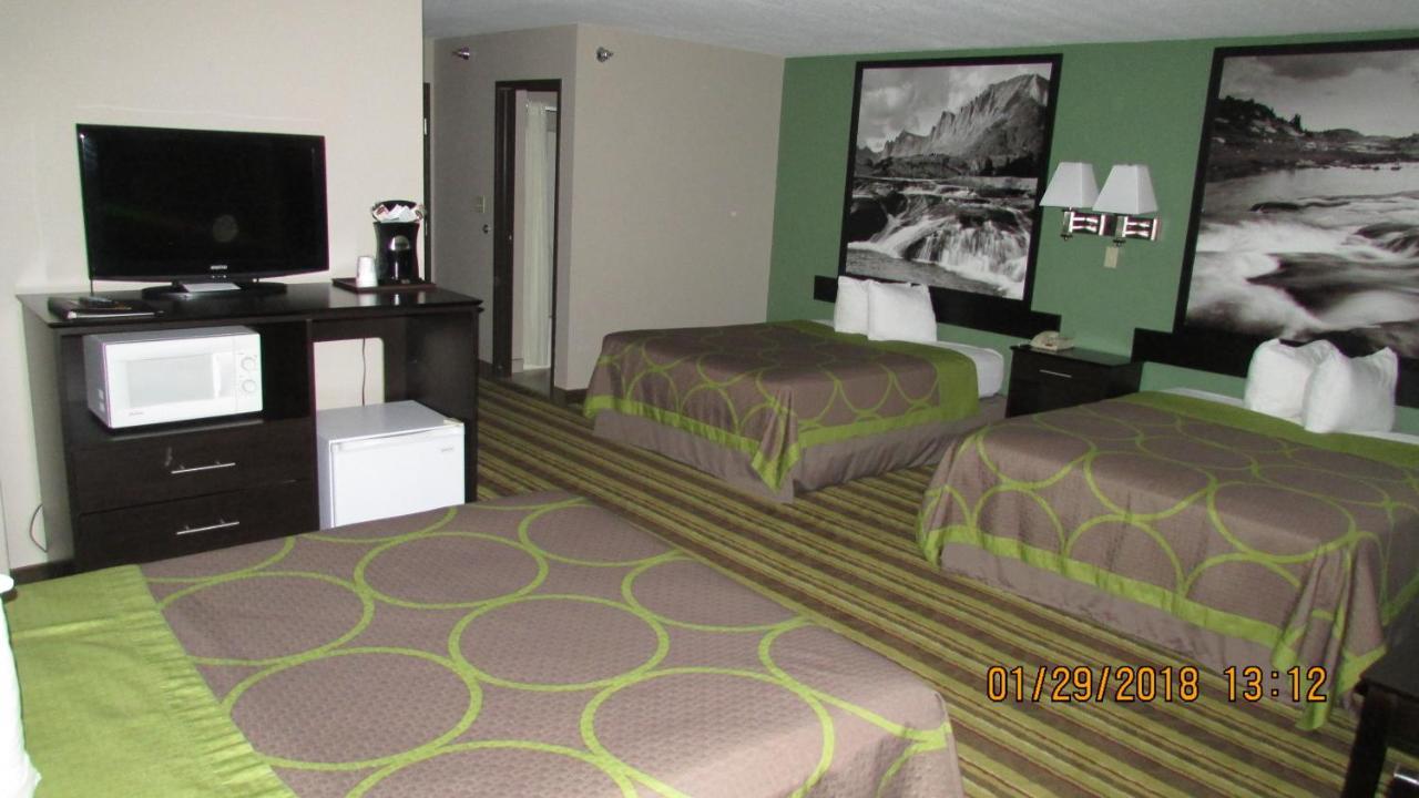 Super 8 By Wyndham Rock Springs Hotel Kültér fotó